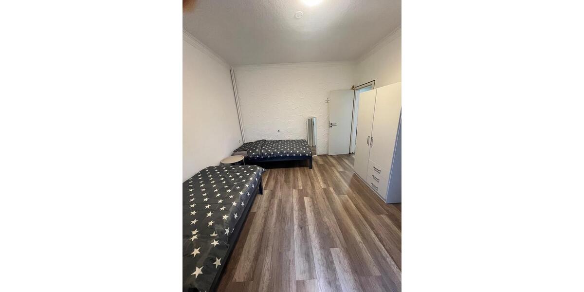 Wohnen auf Zeit Bremen Hemelingen - 6 Zimmer, 17 m&sup2;, 550&euro; | Angebot:25960302