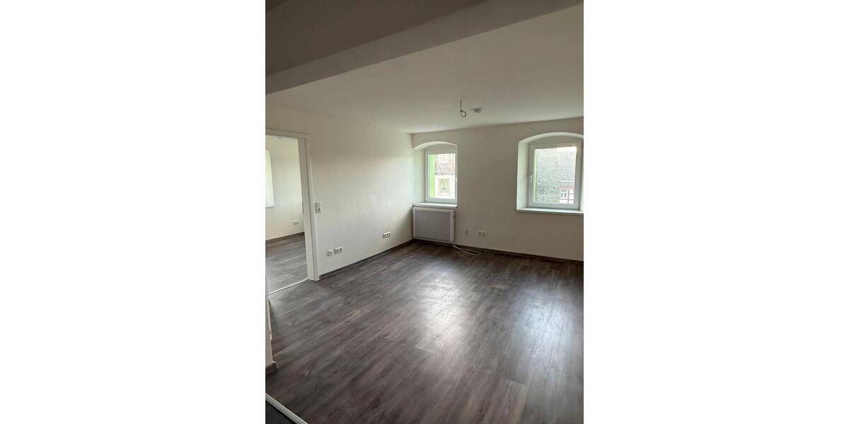 Etagenwohnung Marktredwitz - 2 Zimmer, 300 m&sup2;, 475&euro; | Angebot:23791383