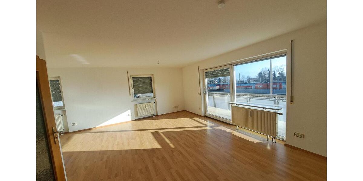 Etagenwohnung Lindau (Bodensee) - 3 Zimmer, 140 m&sup2;, 1.290&euro; | Angebot:25178624
