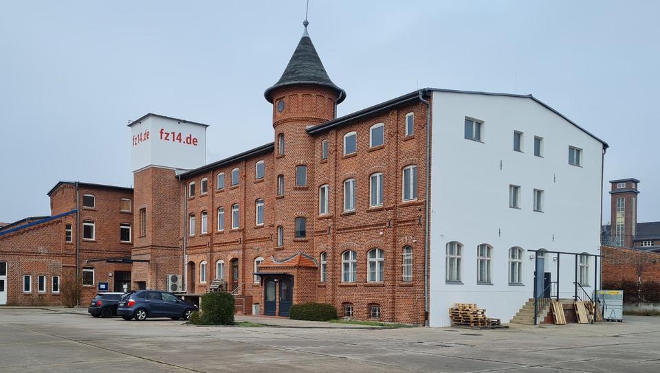 Wir vermieten eine Bürofläche mit ca. 31m² in 14482 Potsdam