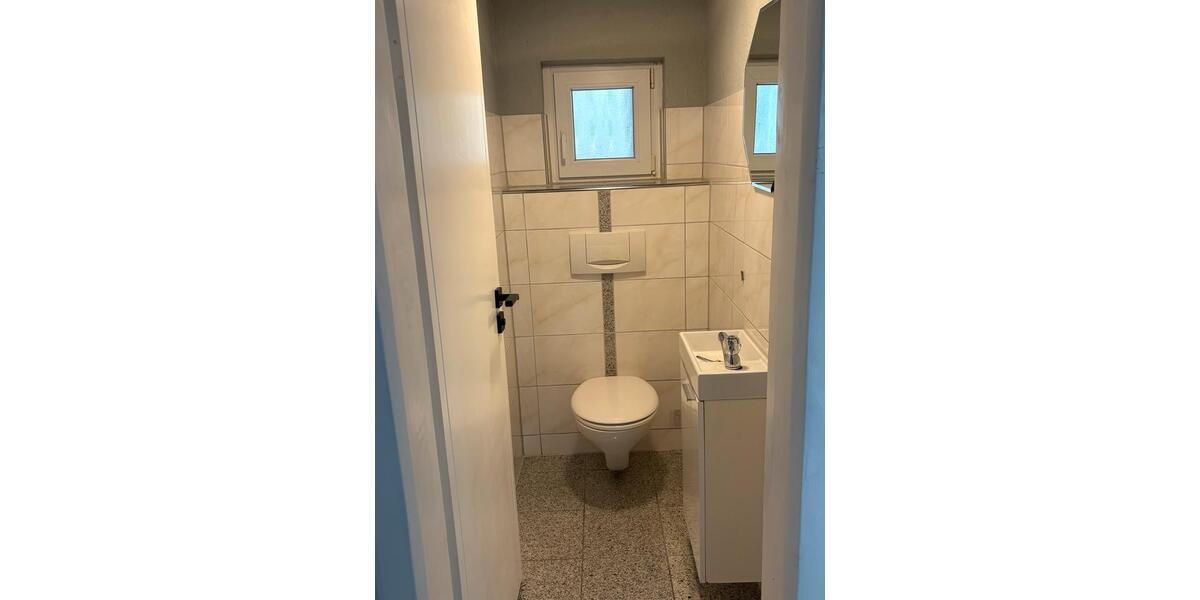 Terrassenwohnung Bad Wildbad - 4 Zimmer, 110 m&sup2;, 1.200&euro; | Angebot:26026670