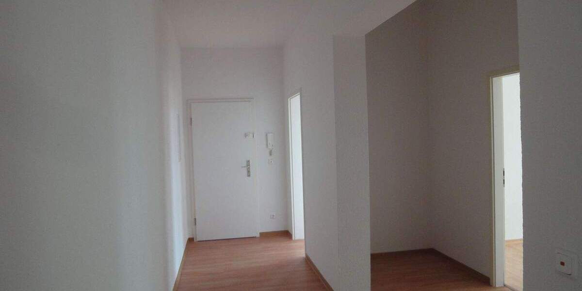 Etagenwohnung Dessau-Roßlau Innenstadt - 4 Zimmer, 121 m&sup2;, 800&euro; | Angebot:25926545