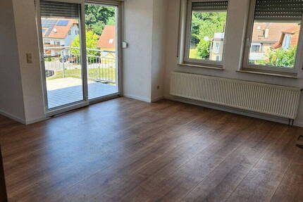 Dachgeschoßwohnung in Seckach - 3,5 Zimmer, frisch renoviert