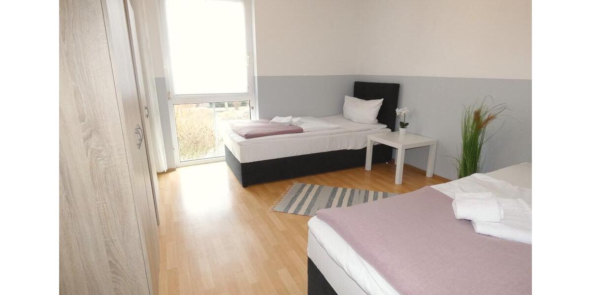 Wohnen auf Zeit Schwandorf - 3 Zimmer, 60 m&sup2;, 84&euro; | Angebot:18415461