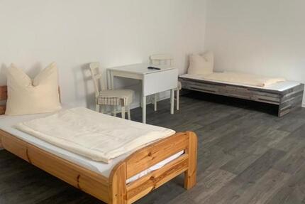 Haus 5 Zimmer, Bäder, EBK, Terrasse für Familie oder als WG