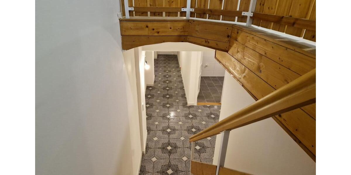 Erdgeschoßwohnung Nürnberg Gibitzenhof - 4 Zimmer, 160 m&sup2;, 1.760&euro; | Angebot:26481345