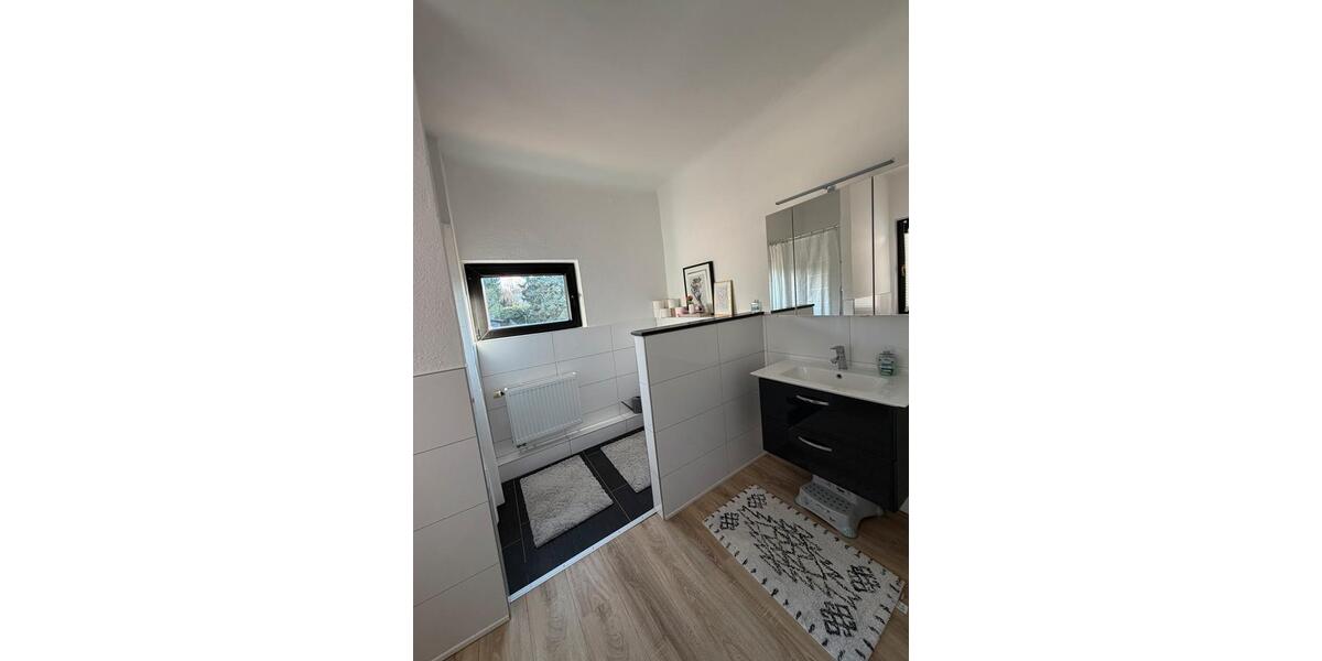 Etagenwohnung Stolberg (Rheinland) - 3 Zimmer, 73 m&sup2;, 1.100&euro; | Angebot:26207915