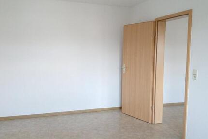 Wohnung Bischofswerda - 2 Zimmer, 51 m&sup2;, 300&euro; | Angebot:25902835