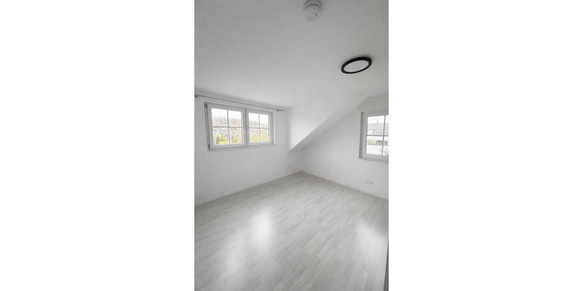 Dachgeschoßwohnung Grafenau - 3 Zimmer, 85 m&sup2;, 1.300&euro; | Angebot:26322335