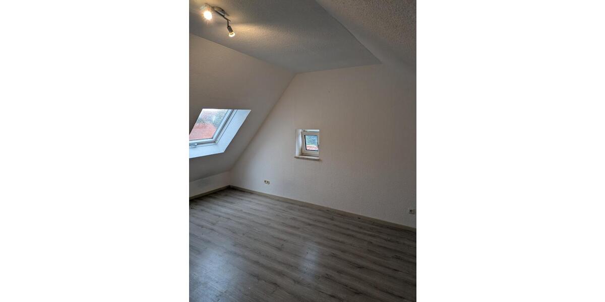 Dachgeschoßwohnung Bad Ditzenbach - 1 Zimmer, 24 m&sup2;, 310&euro; | Angebot:26380270