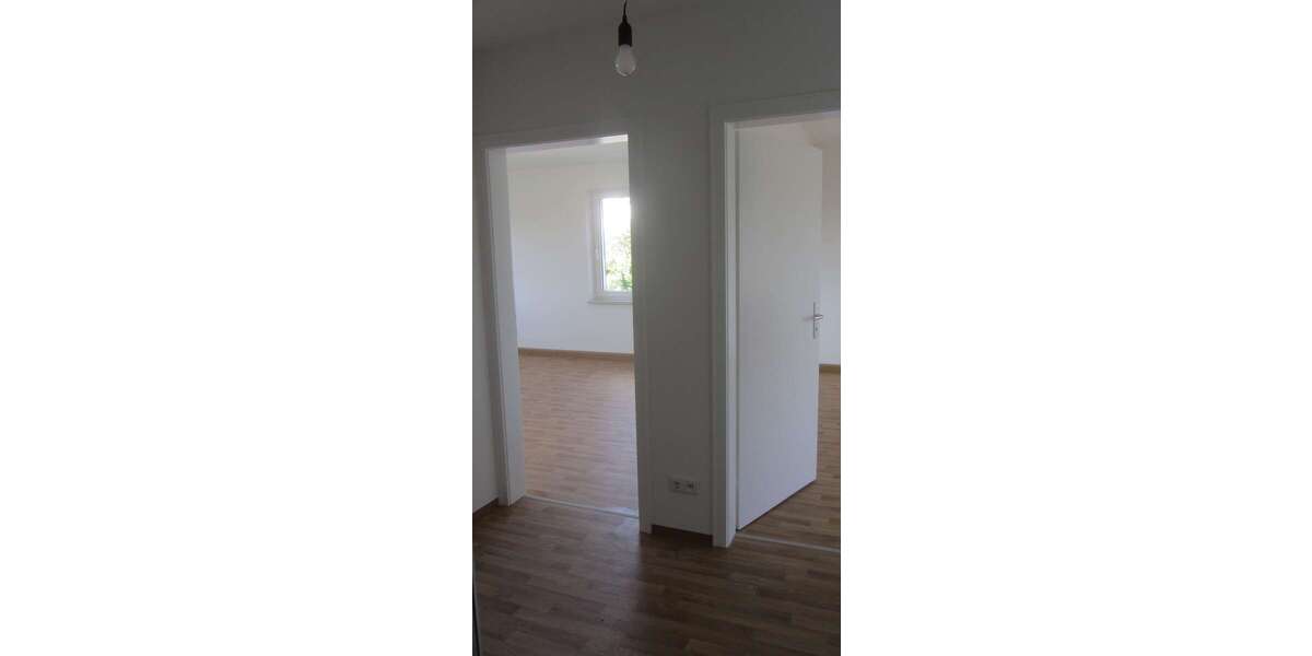 Etagenwohnung Waldsassen - 3 Zimmer, 72 m&sup2;, 330&euro; | Angebot:25235621