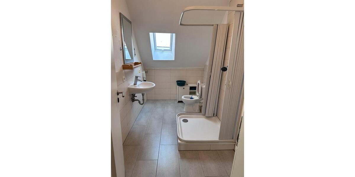 65 m² in unmittelbarer Nähe zum West-Pfalz-Klinikum 3 zimmer