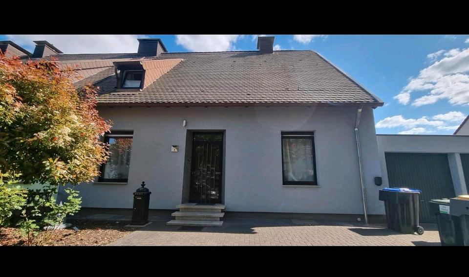 Moderne Stadtvilla 130 qm mit Garage Garten in Saarbrücken 5 zimmer