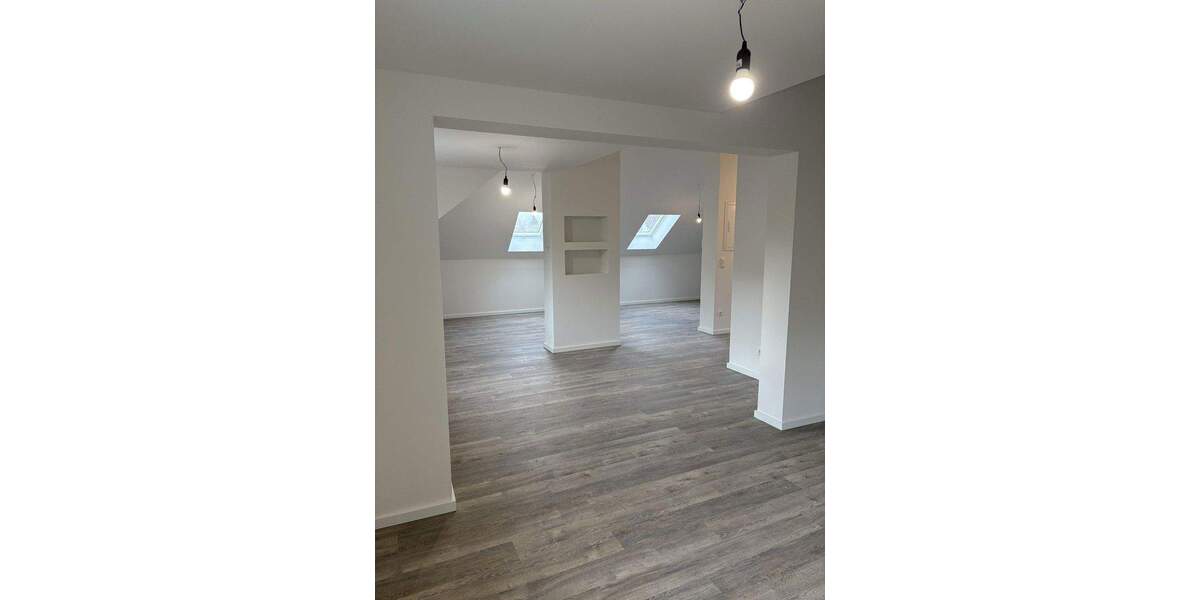 Etagenwohnung Berlin Reinickendorf - 2 Zimmer, 67 m&sup2;, 1.345&euro; | Angebot:25246073