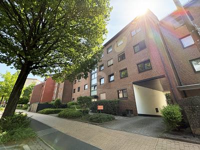 CITYPERLE MIT BLICK INS GRÜNE - Etagenwohnung Neumünster | Angebot:27229271