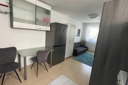 Schöne Wg Wohnung in Eggenstein möbliert 4 zimmer