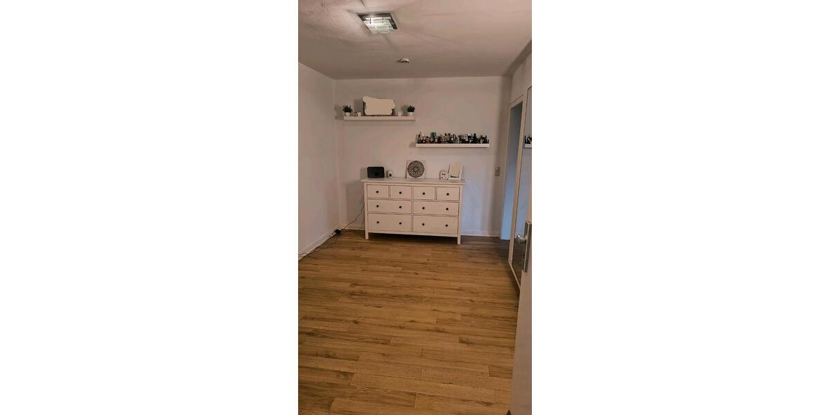 Etagenwohnung Bad Pyrmont - 3 Zimmer, 107 m&sup2;, 995&euro; | Angebot:25162364