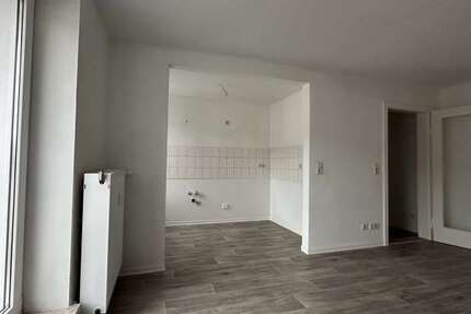 Wohnung zum Mieten in Plauen 229,94 € 48.51 m² 2 zimmer