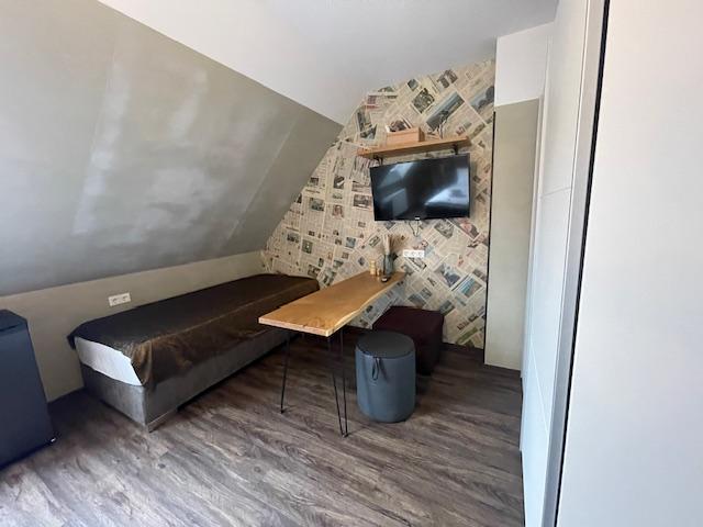Wohnen auf Zeit Herford Falkendiek - 3 Zimmer, 83 m&sup2;, 27&euro; | Angebot:8844658