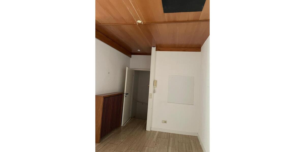Etagenwohnung Hannover Vahrenwald-List - 3 Zimmer, 95 m&sup2;, 990&euro; | Angebot:24805800