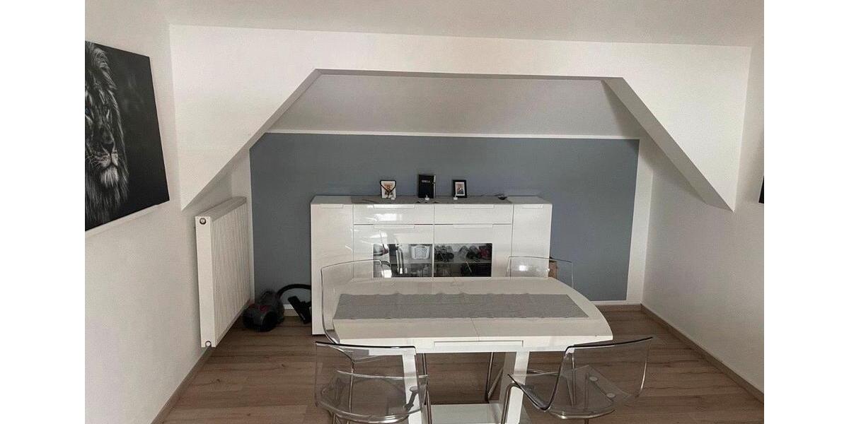 Dachgeschoßwohnung Mamming - 3 Zimmer, 115 m&sup2;, 960&euro; | Angebot:26232112