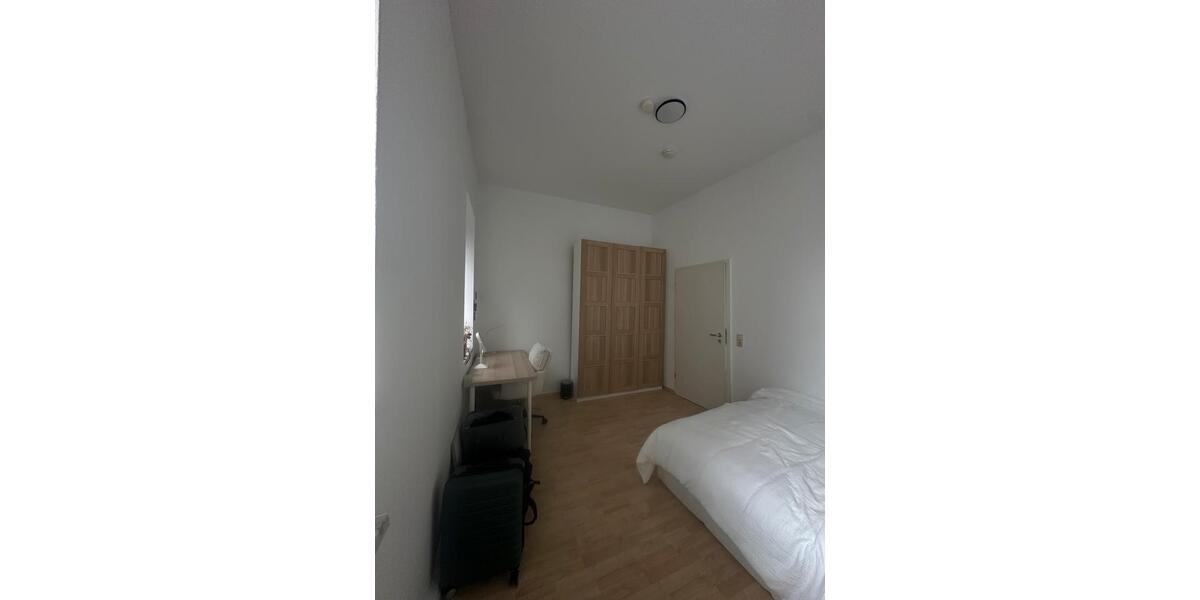 Etagenwohnung Karlsruhe Südstadt - 3 Zimmer, 80 m&sup2;, 1.210&euro; | Angebot:26634930