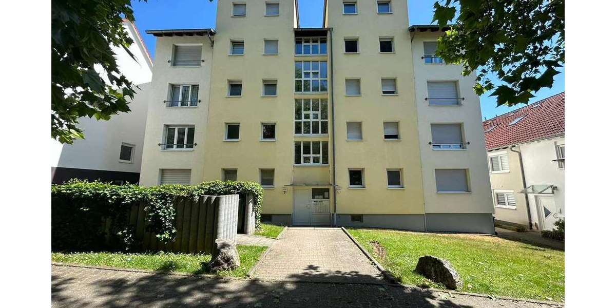 Etagenwohnung Bretten - 3 Zimmer, 80 m&sup2;, 960&euro; | Angebot:27101092