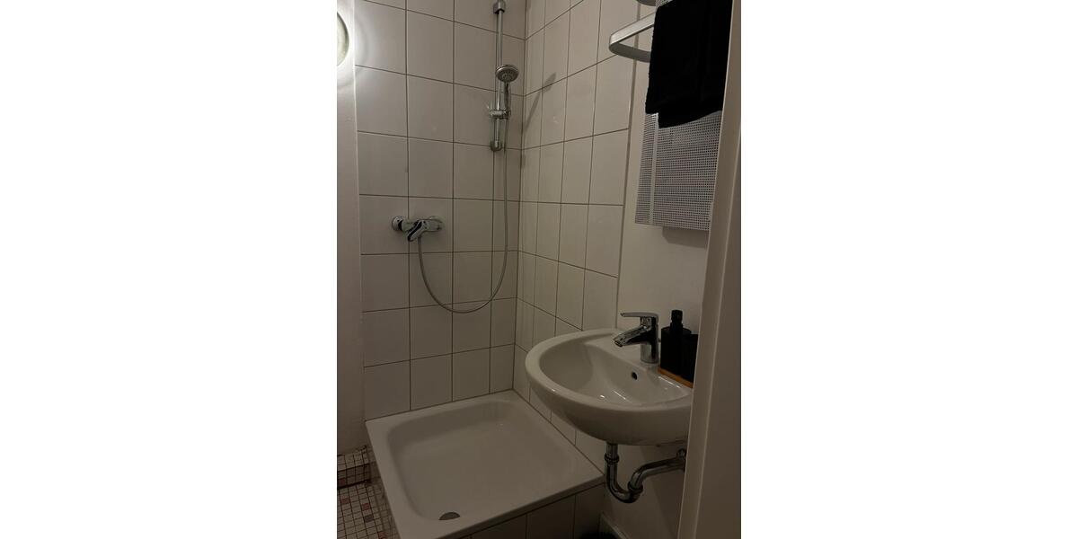 Wohnen auf Zeit Schwerte - 7 Zimmer, 180 m&sup2;, 100&euro; | Angebot:24906532