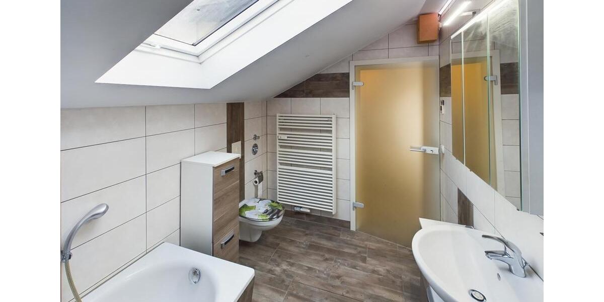 Licht. Luft. Loftgefühl- Dachgeschossidylle nah am Wald & Wasser! 3 zimmer