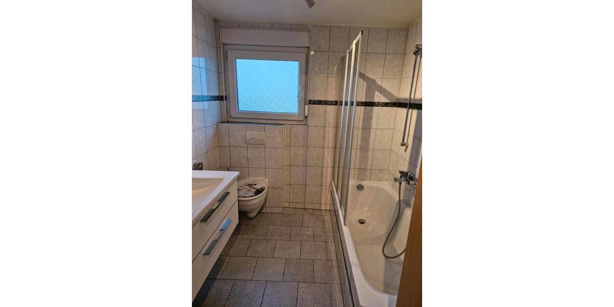 Dachgeschoßwohnung Etzenricht - 1 Zimmer, 34 m&sup2;, 400&euro; | Angebot:26275751