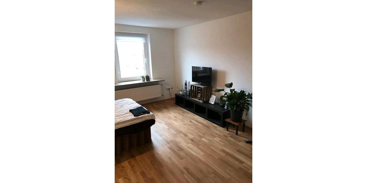 Dachgeschoßwohnung Hof Altstadt - 3 Zimmer, 118 m&sup2;, 660&euro; | Angebot:26038524