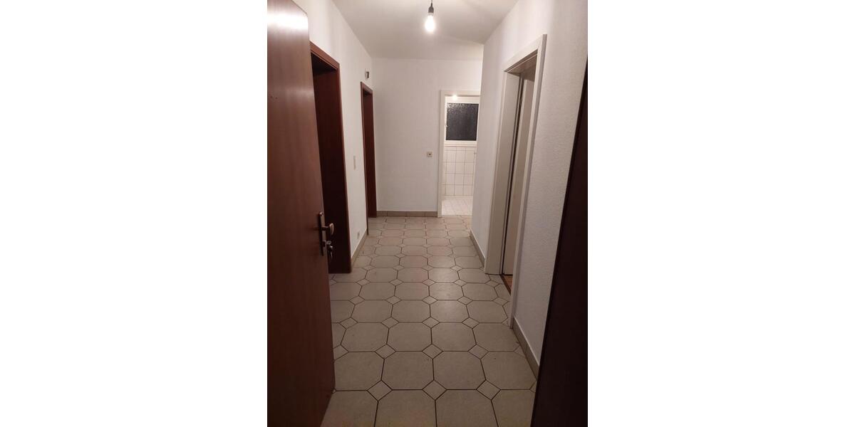 Etagenwohnung Kalletal - 3 Zimmer, 84 m&sup2;, 570&euro; | Angebot:24429803