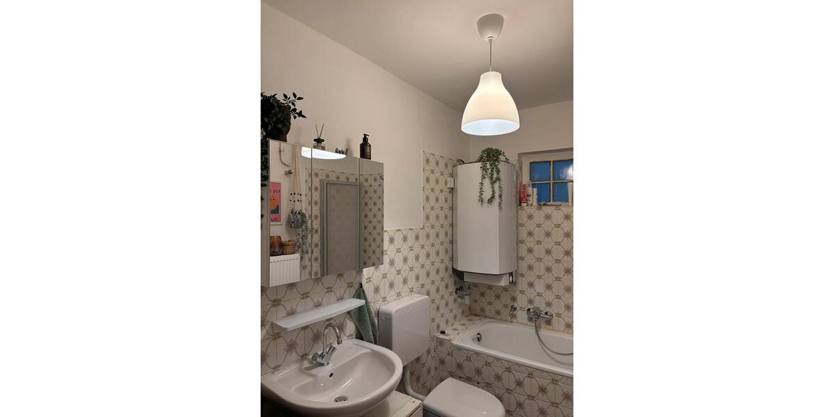 Etagenwohnung Hamm - 2 Zimmer, 76 m&sup2;, 850&euro; | Angebot:25022970