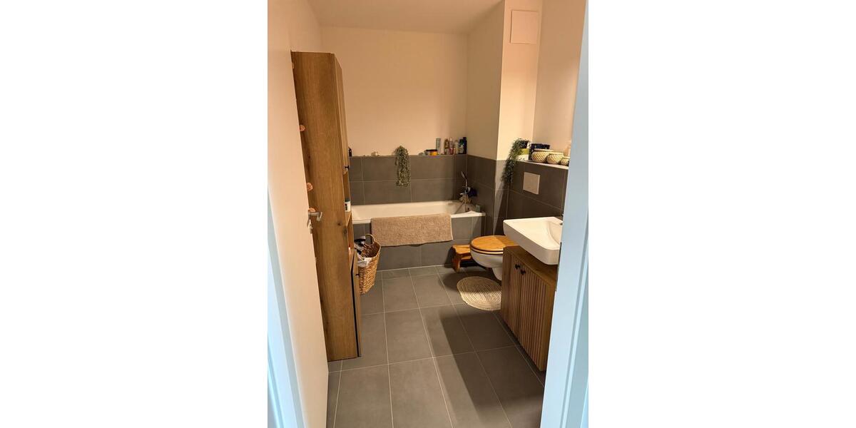 Etagenwohnung Lübeck Innenstadt - 4 Zimmer, 100 m&sup2;, 1.830&euro; | Angebot:24539917