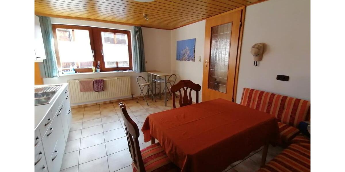 Einfamilienhaus Fladungen - 5 Zimmer, 145 m&sup2;, 1.050&euro; | Angebot:25654877