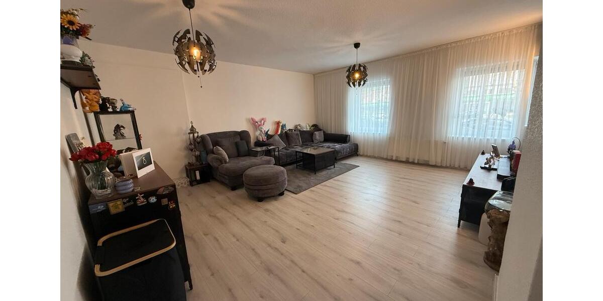 Erdgeschoßwohnung Hannover Vahrenwald-List - 3.5 Zimmer, 90 m&sup2;, 1.220&euro; | Angebot:26611261