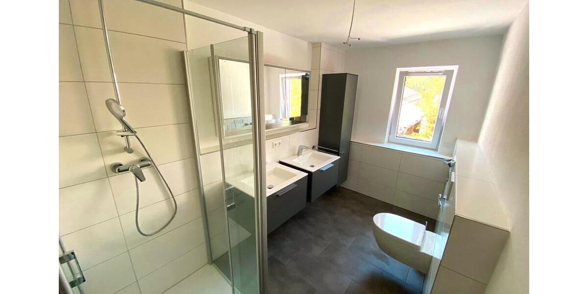 Etagenwohnung München Trudering - 3 Zimmer, 100 m&sup2;, 2.100&euro; | Angebot:26161334
