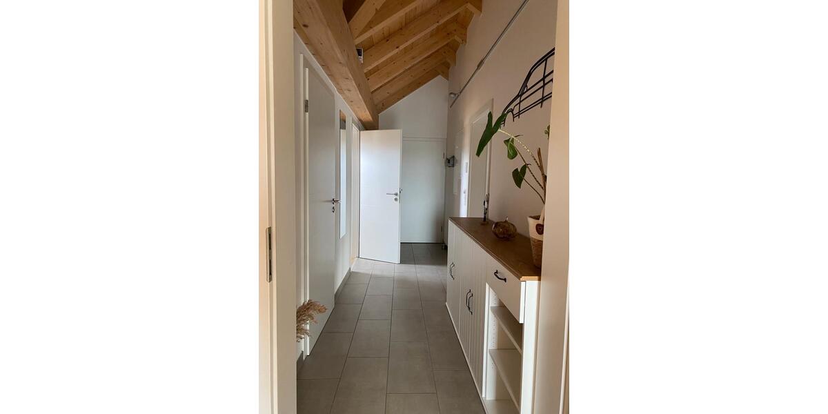 Dachgeschoßwohnung Stephansposching - 2 Zimmer, 62 m&sup2;, 610&euro; | Angebot:24417460