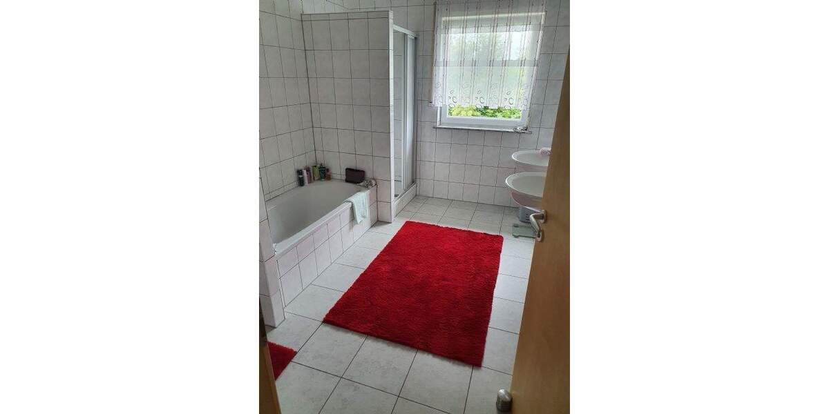 Etagenwohnung Waldkraiburg - 4 Zimmer, 100 m&sup2;, 960&euro; | Angebot:26751192