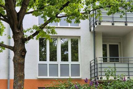 möblierte 1,5 Raumwohnung mit Balkon und Stellplatz 1 zimmer