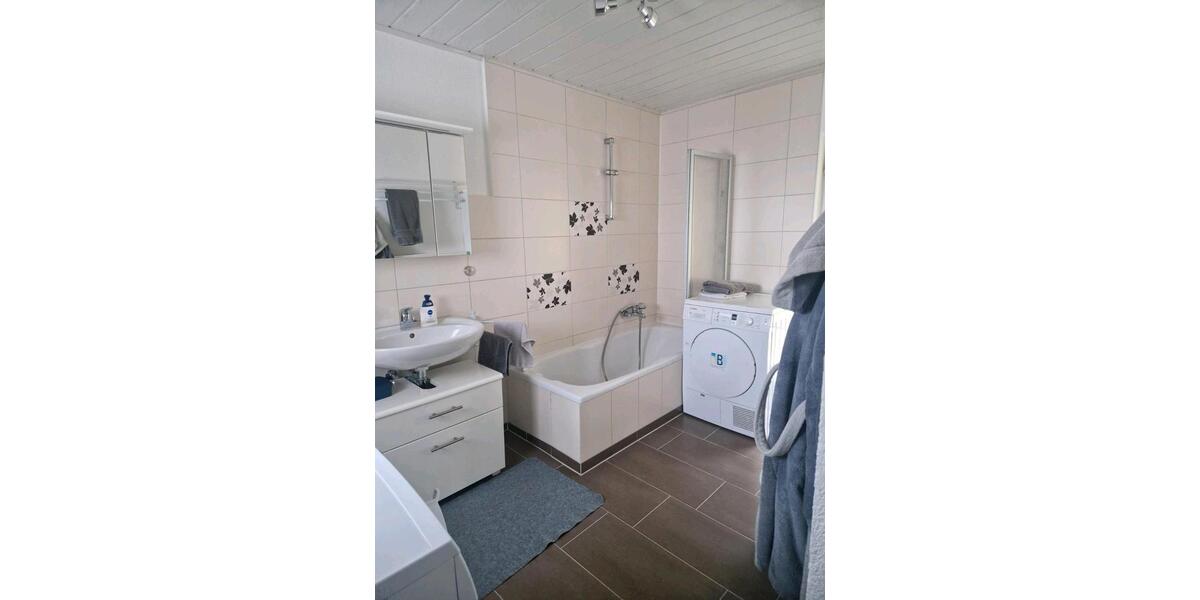 Etagenwohnung Walldürn - 3 Zimmer, 76 m&sup2;, 760&euro; | Angebot:24997034