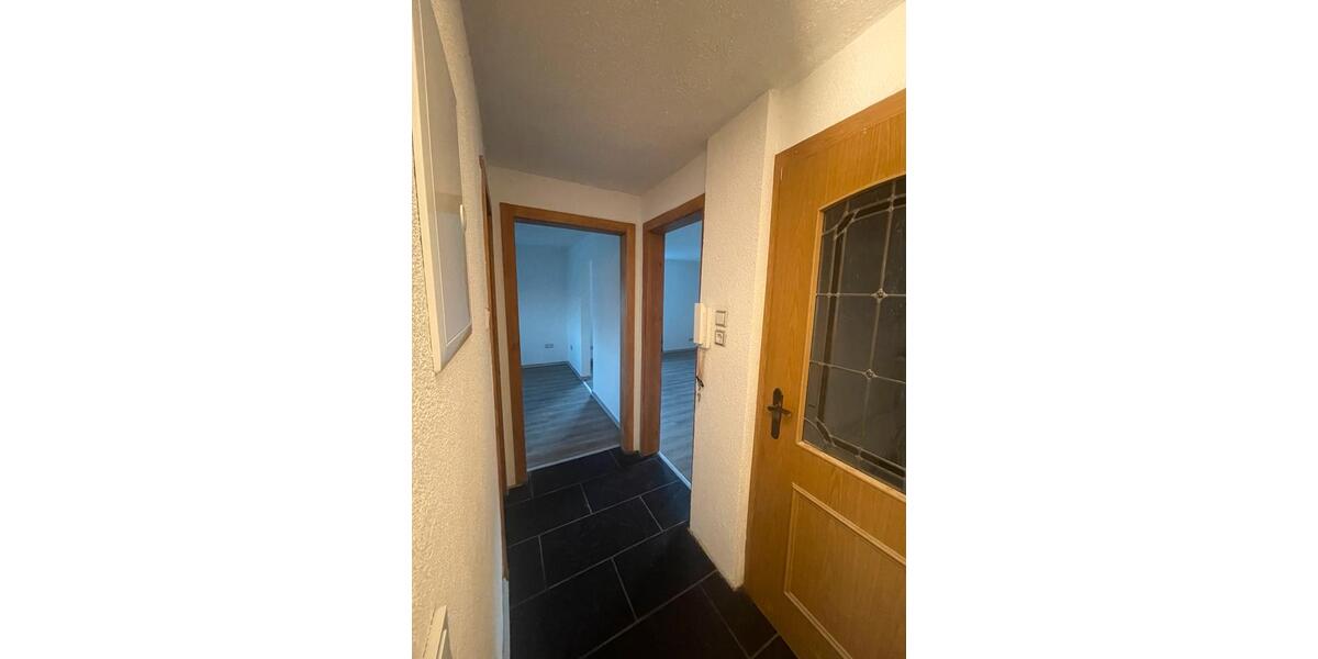 Erdgeschoßwohnung Butzbach - 3.5 Zimmer, 74 m&sup2;, 1.200&euro; | Angebot:24381467