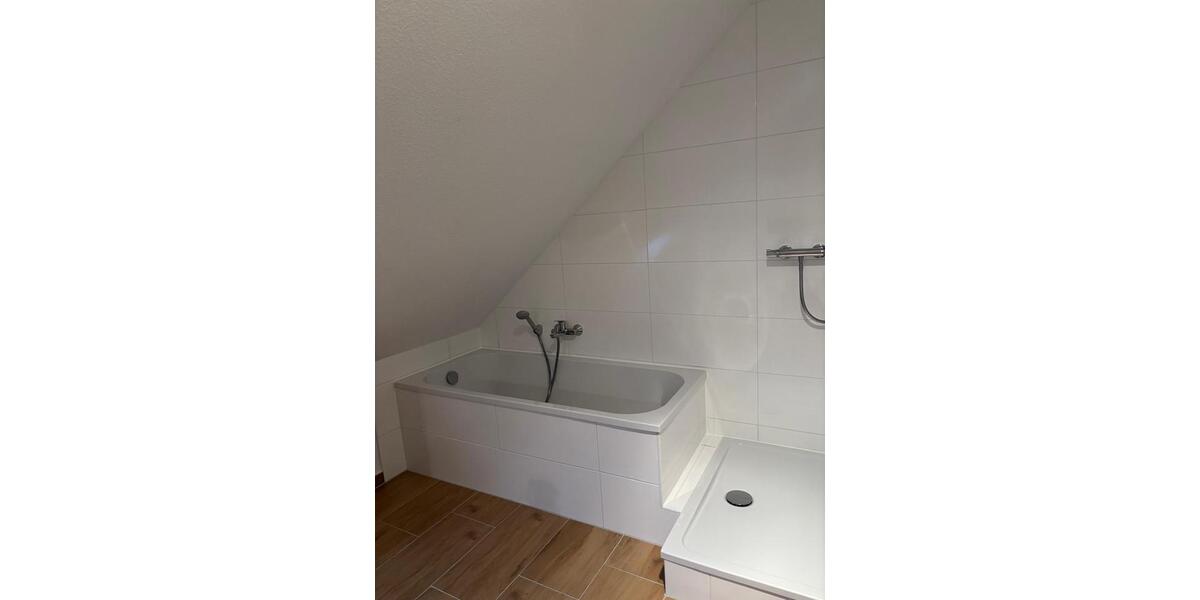 Dachgeschoßwohnung Forst (Lausitz) - 2 Zimmer, 48 m&sup2;, 336&euro; | Angebot:26492991