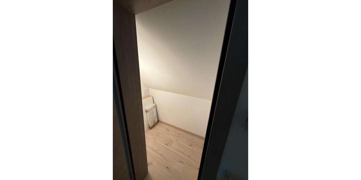Mehrfamilienhaus, Wohnhaus Hüllhorst - 8 Zimmer, 244 m&sup2;, 2.140&euro; | Angebot:26533419