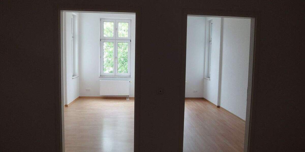 Etagenwohnung Dessau-Roßlau Innenstadt - 4 Zimmer, 121 m&sup2;, 800&euro; | Angebot:25926545