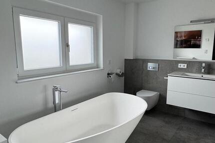 Haus Schwegenheim - 3 Zimmer, 115 m&sup2;, 1.900&euro; | Angebot:27616241