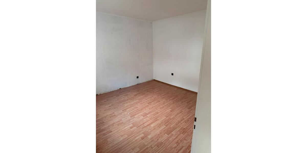 Erdgeschoßwohnung Siegen Kaan-Marienborn - 3 Zimmer, 85 m&sup2;, 950&euro; | Angebot:26476449