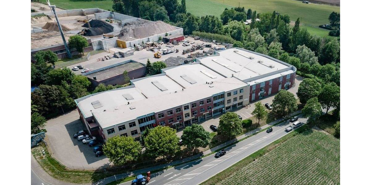 Gewerbeobjekt Kranenburg Nütterden - 4 Zimmer, 187 m&sup2;, 1.919&euro; | Angebot:25701243