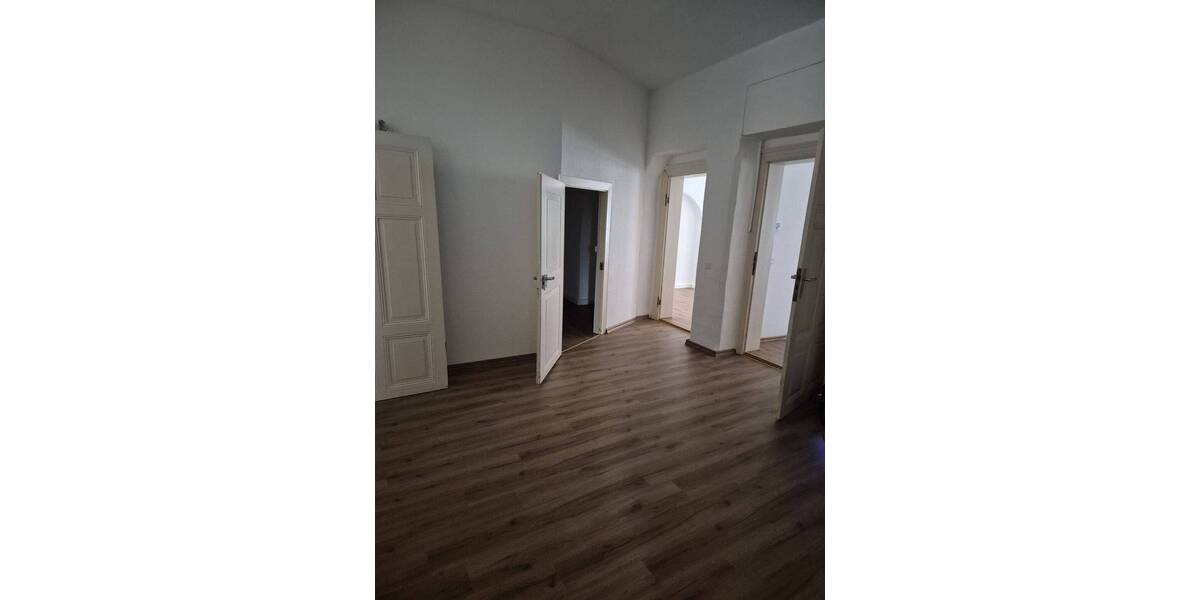 Etagenwohnung Torgau - 5 Zimmer, 155 m&sup2;, 852&euro; | Angebot:26583547