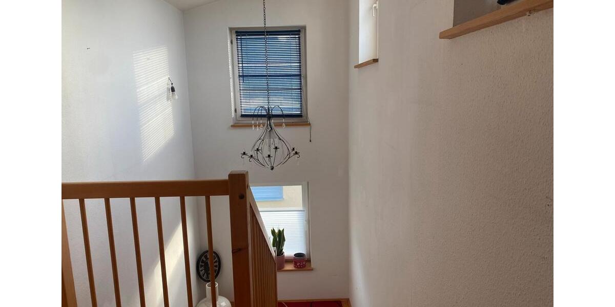 Einfamilienhaus Simmozheim - 7 Zimmer, 143 m&sup2;, 2.050&euro; | Angebot:24786911